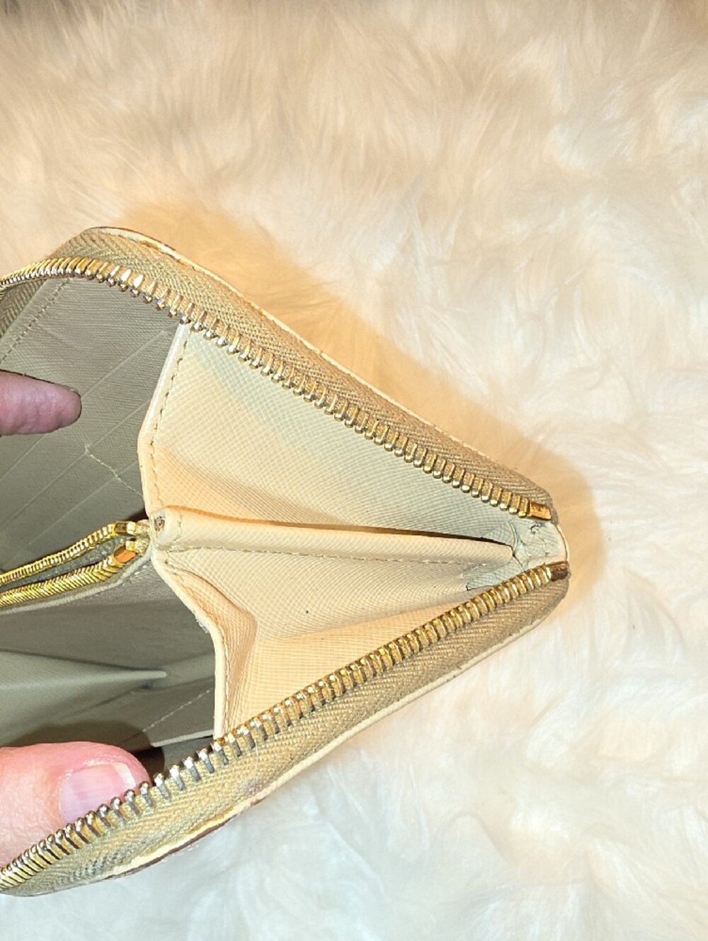 Prada Beige Saffiano Zip-Around Wallet with Gold Logo - Picture 9 of 10